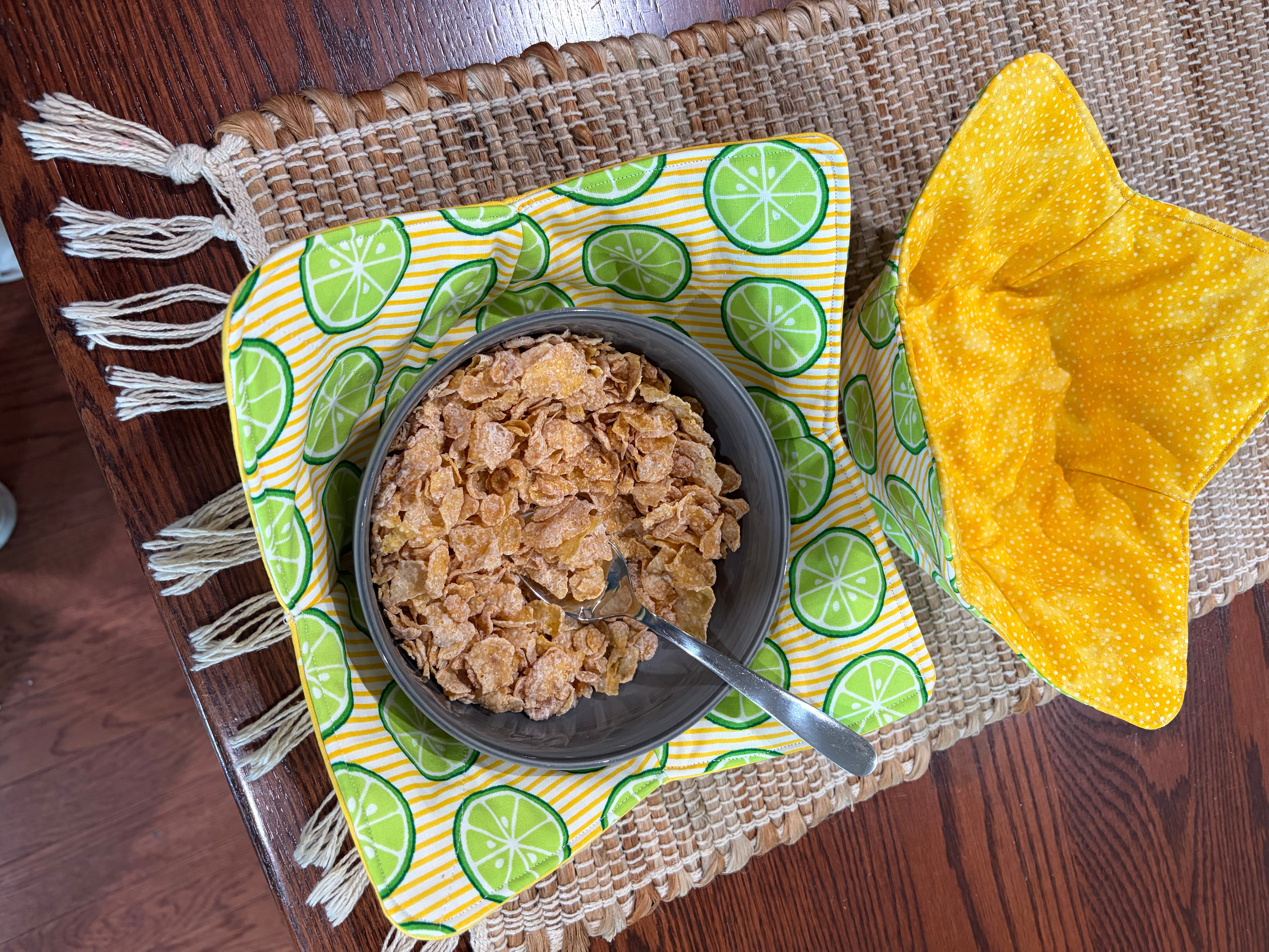 Microwavable bowl cozy