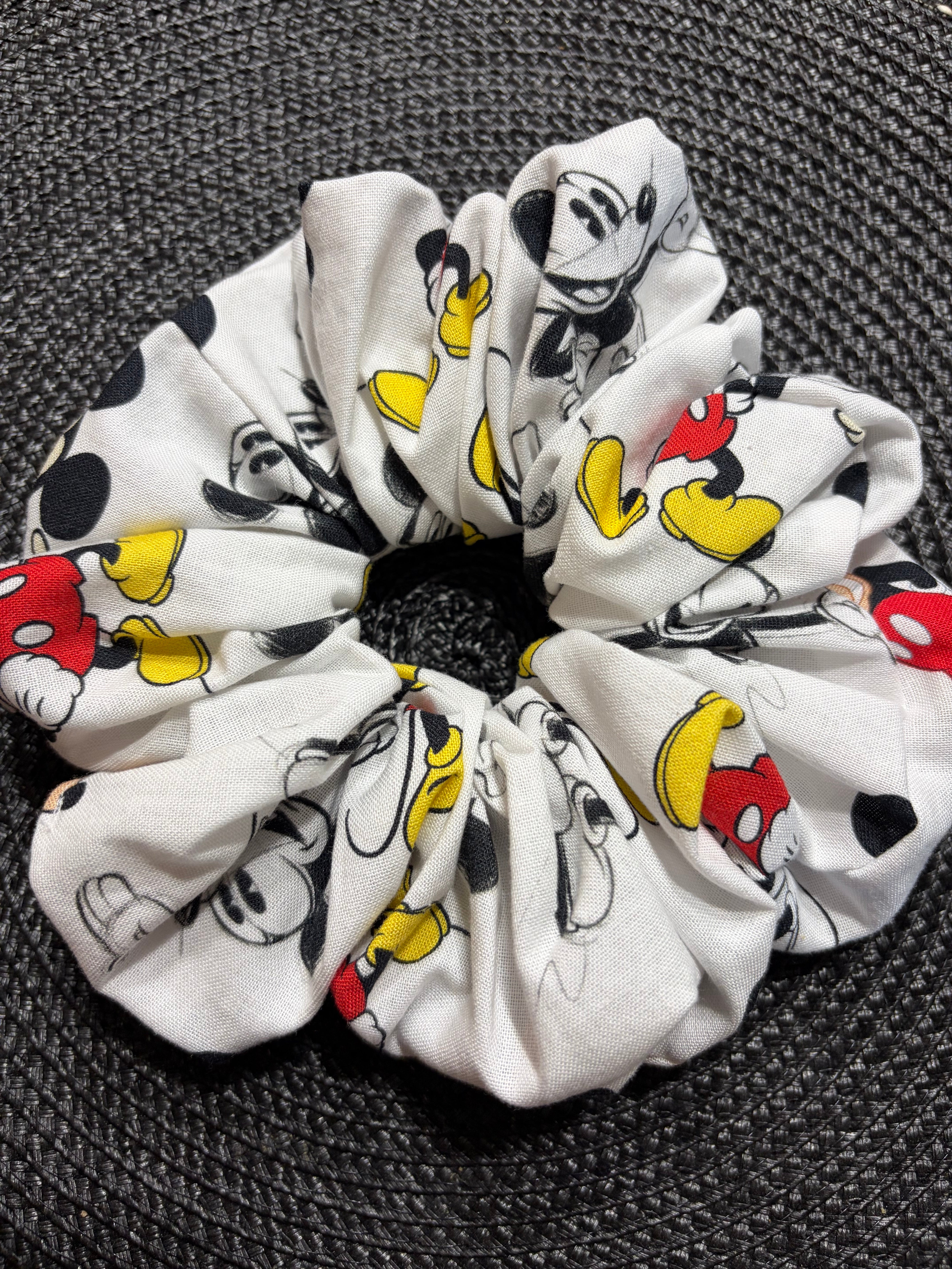 White Mickey large scrunchie